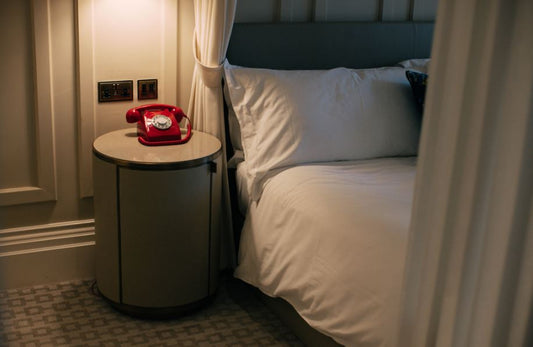 Style Your Guest Room Like a Pro