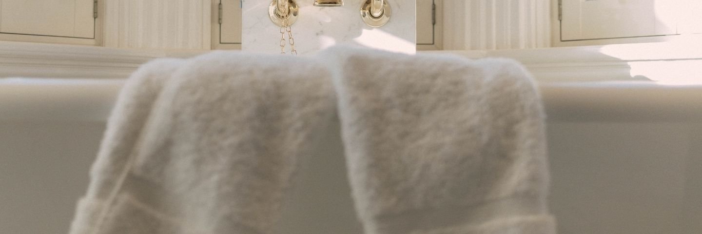 luxury white towels