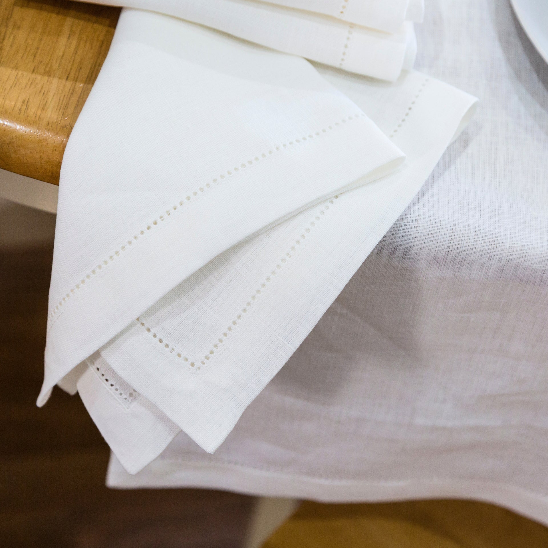 Set of 2 Hemstitch Linen Place Mats
